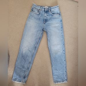 High-waisted lightwash mom-style jeans